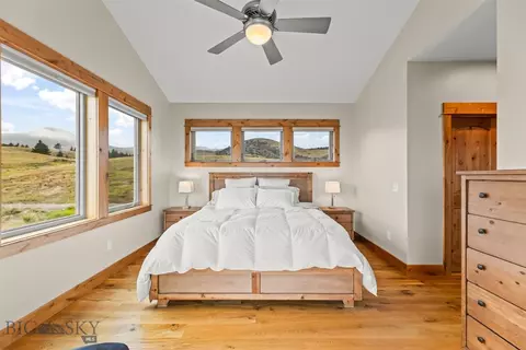 Bedroom - 20 Libra Dr, Emigrant, MT 59027 photo 3 of 9