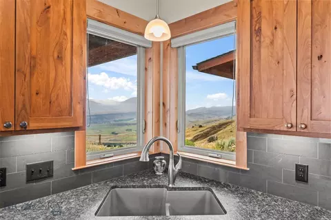 Kitchen - 20 Libra Dr, Emigrant, MT 59027 photo 8 of 8
