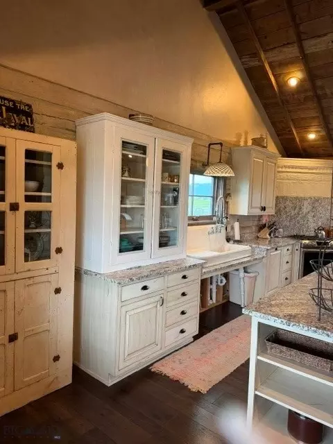 Kitchen - 1100 Carrigan, Dillon, MT 59725 photo 8 of 9