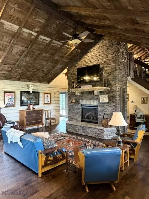 Living - 1100 Carrigan, Dillon, MT 59725 photo 5 of 5