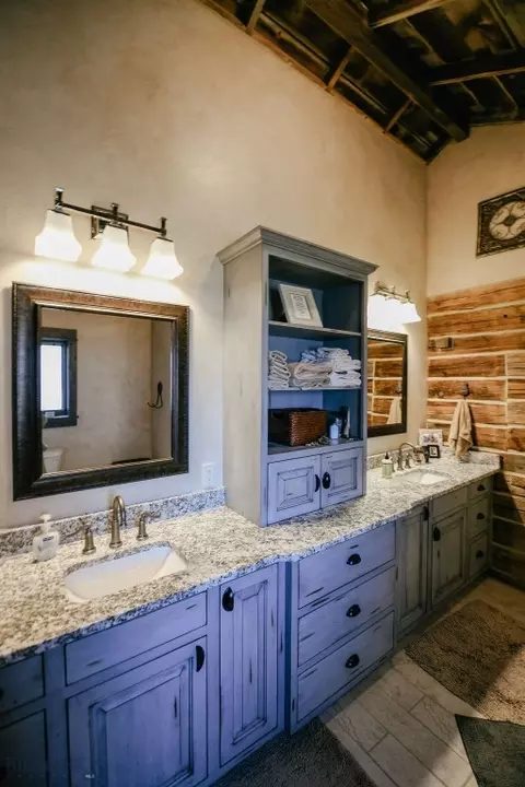 Bath - 1100 Carrigan, Dillon, MT 59725 photo 1 of 6
