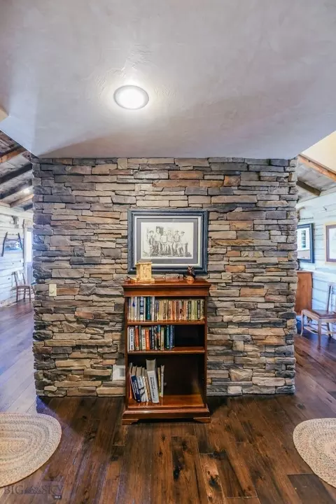Entry Way - 1100 Carrigan, Dillon, MT 59725 photo 8 of 12