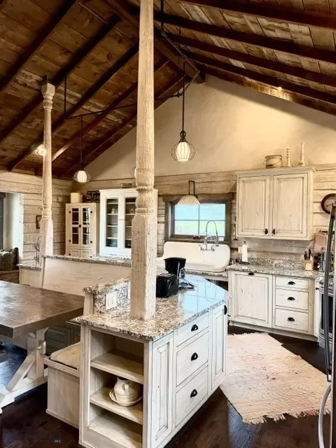 Kitchen - 1100 Carrigan, Dillon, MT 59725 photo 9 of 9