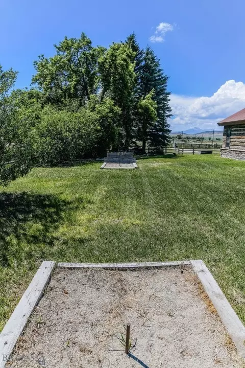 Exterior - 1100 Carrigan, Dillon, MT 59725 photo 9 of 10
