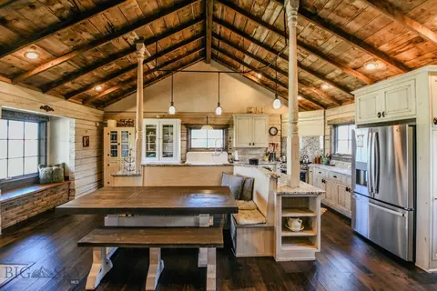Kitchen - 1100 Carrigan, Dillon, MT 59725 photo 6 of 9