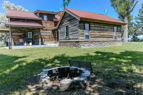 Exterior - 1100 Carrigan, Dillon, MT 59725 photo 2 of 10