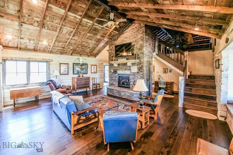 Living - 1100 Carrigan, Dillon, MT 59725 photo 4 of 5