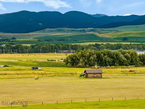 1687 Cottontail Rd, Gallatin Gateway, MT 59730