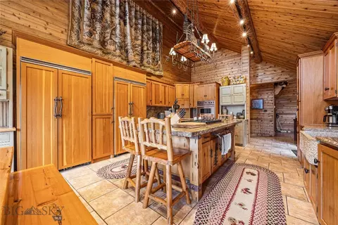 Kitchen - 80 Browns Gulch, Clancy, MT 59634 photo 3 of 3