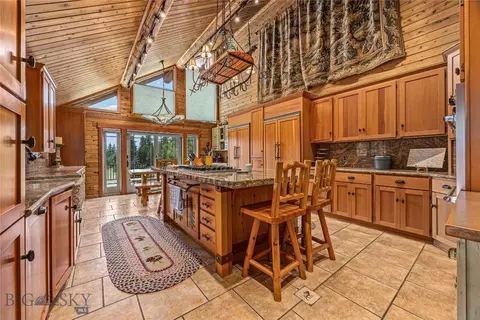 Kitchen - 80 Browns Gulch, Clancy, MT 59634 photo 1 of 3