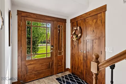 Entry Way - 1306 Robin Ln, Bozeman, MT 59715 photo 2 of 5