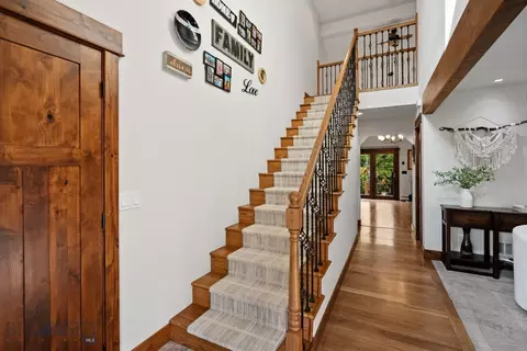 Entry Way - 1306 Robin Ln, Bozeman, MT 59715 photo 3 of 5