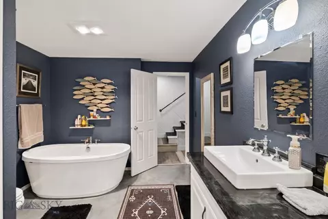 Bath - 1306 Robin Ln, Bozeman, MT 59715 photo 7 of 7