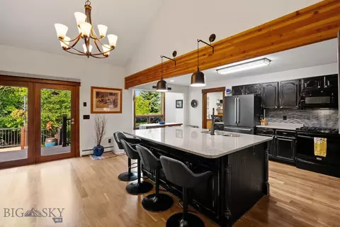 Kitchen - 1306 Robin Ln, Bozeman, MT 59715 photo 2 of 7
