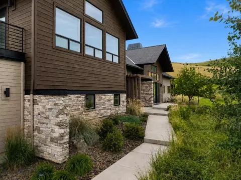 Exterior - 118 Robert Ct, Bozeman, MT 59718 photo 3 of 8