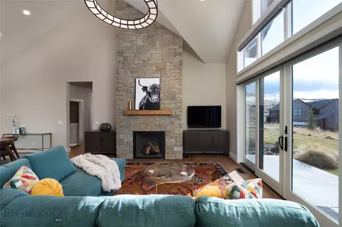 Living - 118 Robert Ct, Bozeman, MT 59718 photo 5 of 5