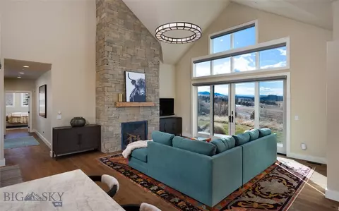 Living - 118 Robert Ct, Bozeman, MT 59718 photo 2 of 5