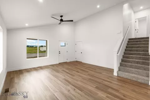 Living - 723 Spaniel Ln, Belgrade, MT 59714 photo 3 of 3