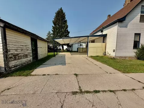 Exterior - 4 S Atlantic St, Dillon, MT 59725 photo 5 of 9