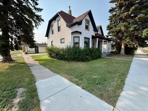 Exterior - 4 S Atlantic St, Dillon, MT 59725 photo 3 of 9