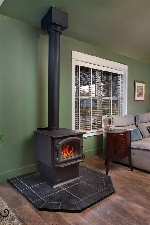 Living - 615 Drifter Dr, Bozeman, MT 59718 photo 2 of 3