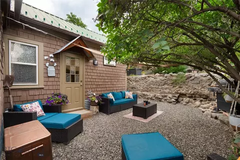 202 5th St W, Gardiner, MT 59030