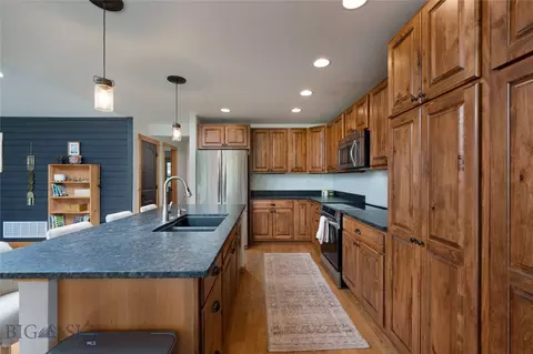 Kitchen - 192 Arrow Trl, Bozeman, MT 59718 photo 3 of 3