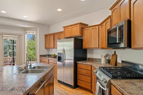 Kitchen - 65 E Katina Ct, Bozeman, MT 59718 photo 4 of 6