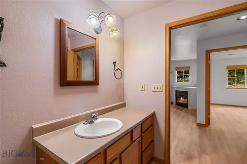 Bath - 3505 Fallon # A, Bozeman, MT 59718 photo 3 of 3