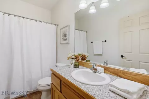 Bath - 3935 Baxter Ln E, Bozeman, MT 59718 photo 3 of 3
