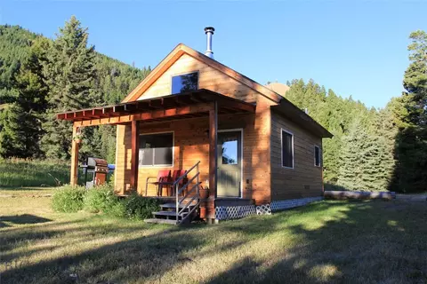 472 Rock Creek Rd S, Emigrant, MT 59027