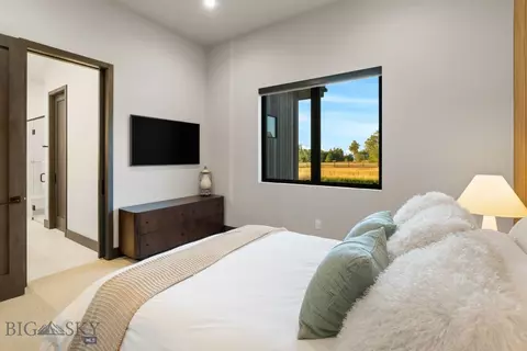 Bedroom - 683 Cobb Hill Rd, Bozeman, MT 59718 photo 4 of 7