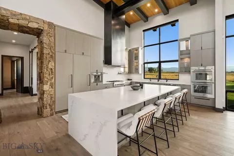 Kitchen - 683 Cobb Hill Rd, Bozeman, MT 59718 photo 5 of 6