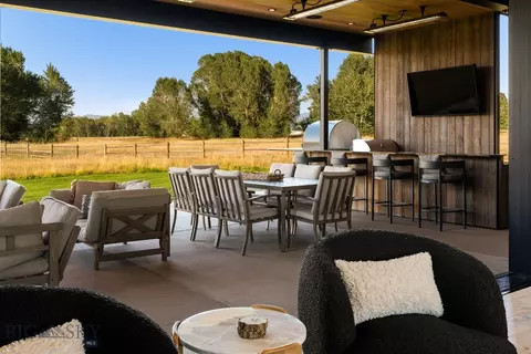 Exterior - 683 Cobb Hill Rd, Bozeman, MT 59718 photo 5 of 25