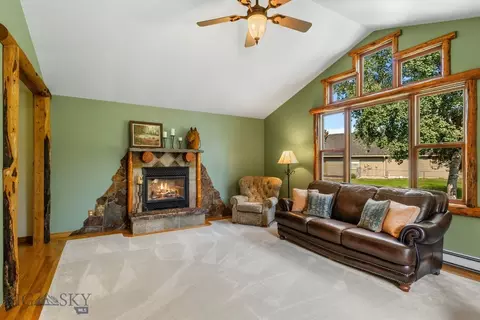 Living - 12 Pathfinder Trl, Bozeman, MT 59718 photo 1 of 2