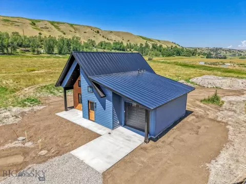 55 Apricot Scone Ln, Gallatin Gateway, MT 59730