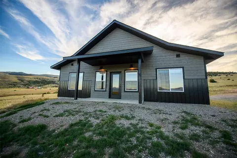 28 Bobcat Trl, Ennis, MT 59729
