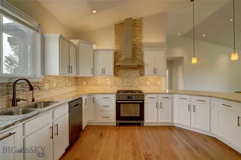 Kitchen - 32 Mint Trl, Bozeman, MT 59718 photo 3 of 9