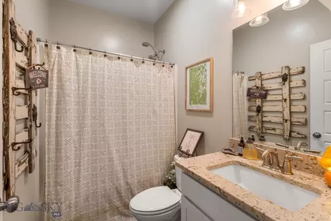 Bath - 190 Stewart Loop, Bozeman, MT 59718 photo 3 of 4