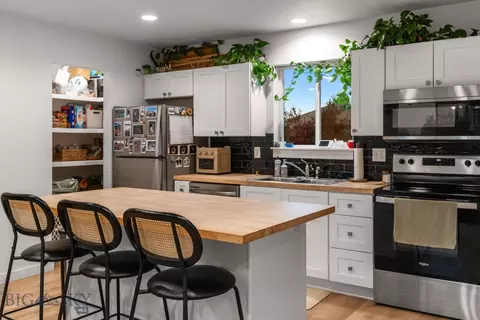Kitchen - 190 Stewart Loop, Bozeman, MT 59718 photo 10 of 10