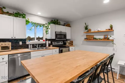 Kitchen - 190 Stewart Loop, Bozeman, MT 59718 photo 8 of 10