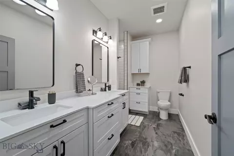 Bath - 1743 Stuart Ave, Butte, MT 59701 photo 1 of 6