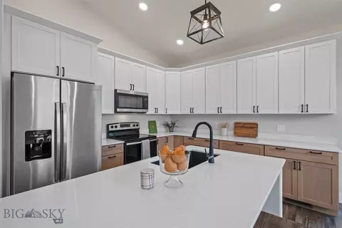 Kitchen - 1743 Stuart Ave, Butte, MT 59701 photo 1 of 8