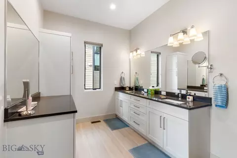 Bath - 75 Balmoral Trl, Bozeman, MT 59718 photo 2 of 8
