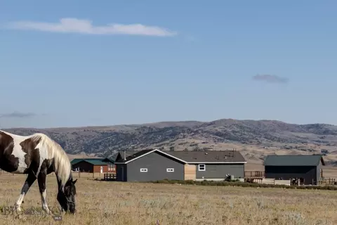 106 Buffalo Trail Rd, Livingston, MT 59047