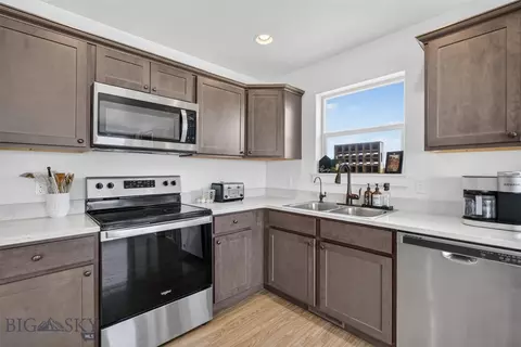 Kitchen - 15 Durango Trl, Three Forks, MT 59752 photo 2 of 5