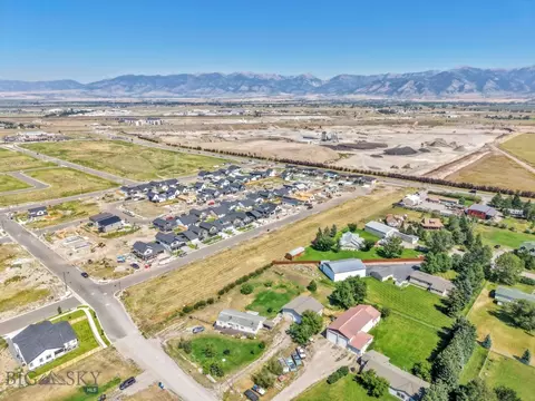 802 Spaniel Ln, Belgrade, MT 59714 photo 3