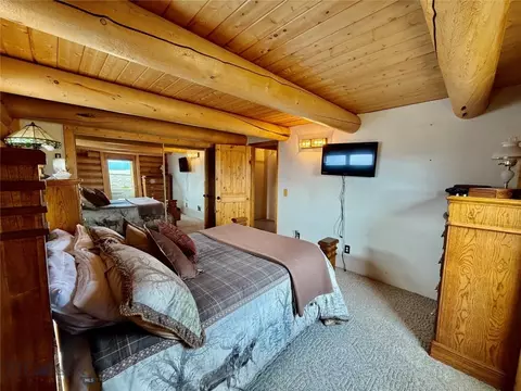 Bedroom - 448 Red Fox Rd, Wise River, MT 59762 photo 8 of 11