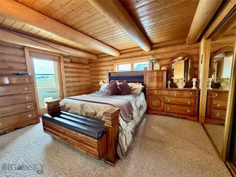 Bedroom - 448 Red Fox Rd, Wise River, MT 59762 photo 6 of 11