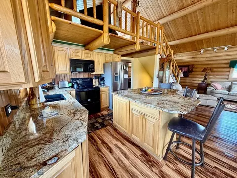 Kitchen - 448 Red Fox Rd, Wise River, MT 59762 photo 4 of 6